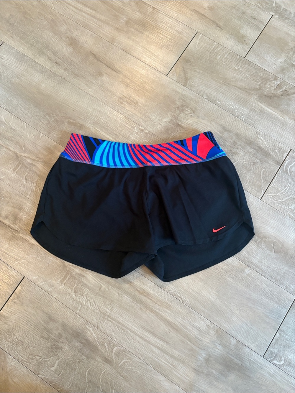 Nike Black Women's Layered Running Shorts Patterned Waistband Size Medium